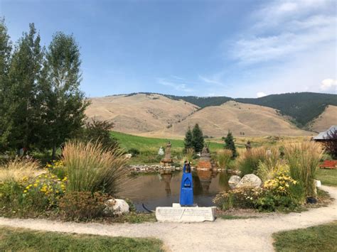 A Clockwise Search For Spirituality And Shade In Montana S Garden Of