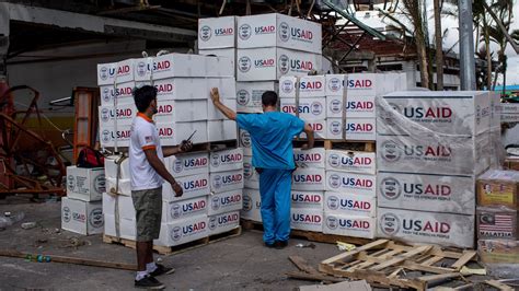 Philippines Disaster Rekindles Fight Over Food Aid Rules | WUWF