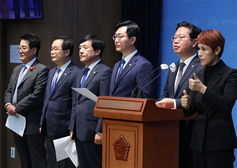 이로운체크 야당 동행명령장 거부한 김건희 고발 예고 윤석열 검찰독재의 민낯