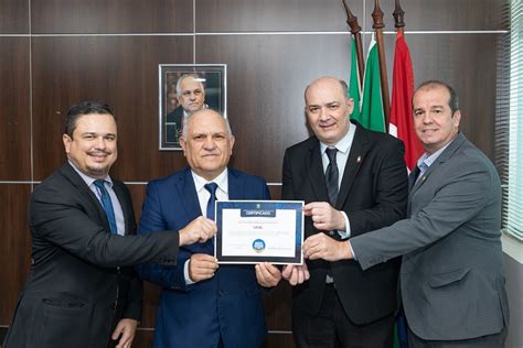 Ufal recebe homenagem Selo de Universidade Amiga da Justiça