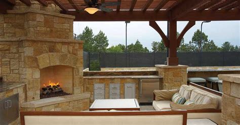 Outdoor Kitchen Fireplace Ideas | online information