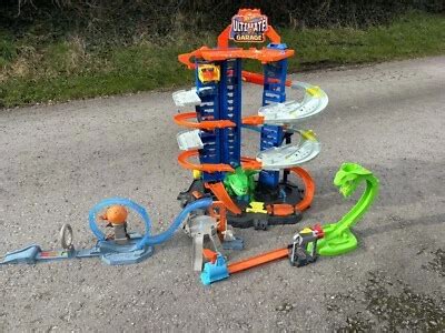 Hot Wheels Toxic Snake Strike TOYOPIA Toy Shop