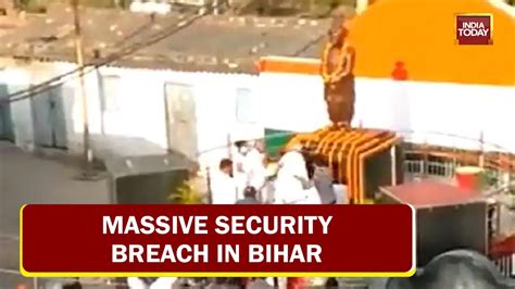 Massive Security Breach In Bihar Cm Nitish Kumar Attacked By A Man In