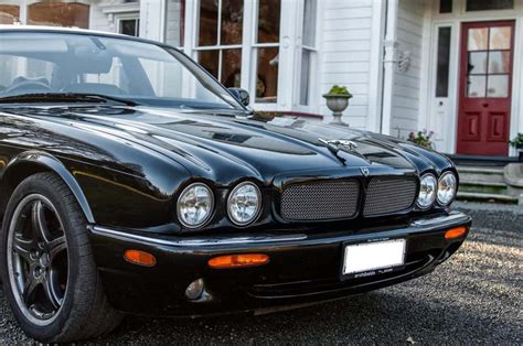 Jaguar XJR Supercharged V8 2002 - Waimak Classic Cars