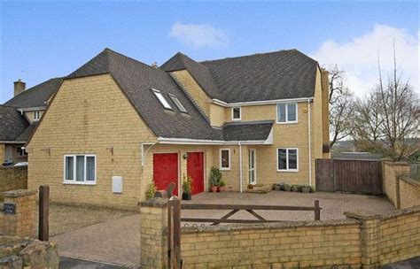 Property Valuation Orchard House Barnes Green Brinkworth