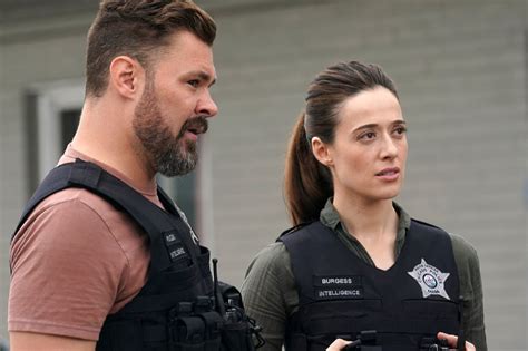 Chicago PD Bild Marina Squerciati Patrick John Flueger 20 Von 960