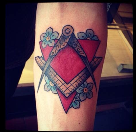 Pin De Nick Simmons Em Freemason Tattoos Tatuagens Ma Nicas