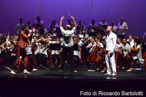 Vicopisano Auguri Di Natale In Musica Degli Allievi Della Scuola Di