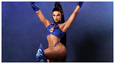 Pabllo Vittar Usa Look Sexy Inspirado Em Kitana De Mortal Kombat