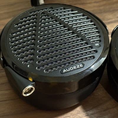 Audeze LCD 5 Open Back Planar Magnetic Over Ear Audiophile Reverb