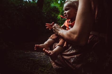 A Forest Breastfeeding Session Scottsville Va — Maggie Williams