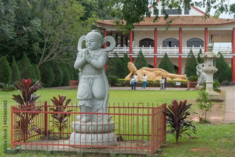 Templo budista Chen Tien em Foz do Iguaçu é um forte ponto turístico da