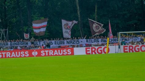 Sv Atlas Delmenhorst Emp Rt Ber Banner In Block Des Fc St Pauli Dko