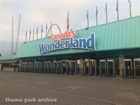 Entrance At Canadas Wonderland Theme Park Archive