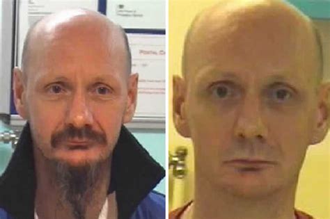 Paul Robson New Photos Of Escaped Sex Offender Released In Manhunt