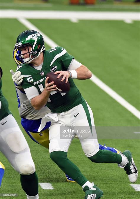 New York Jets Quarterback Sam Darnold Runs The Ball During An Nfl New York Jets Sam