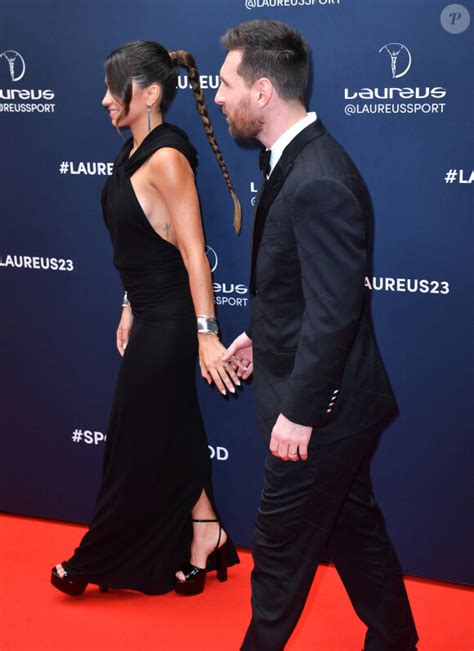 Photo Lionel Messi Et Sa Femme Antonella Roccuzzo Red Carpet De La