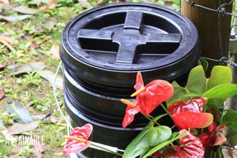 How To Make A Worm Bin For Less Than 5 Easy DIY Worm Composter