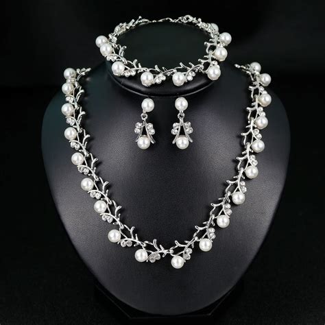 SET0023 Imitation Pearl Jewelry Set Women Earrings Necklace Bracelet