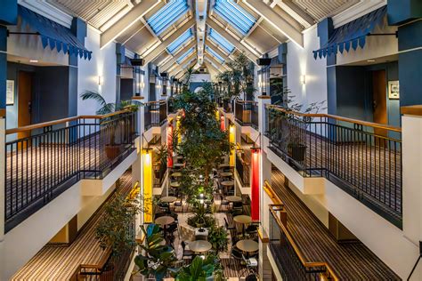 Montreal Best Western Ville Marie Lobby Le Monde Flickr