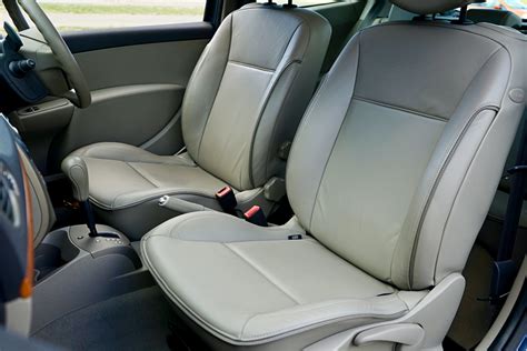 What To Look For When Choosing Car Upholstery | Auto Leaders