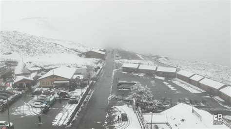 Cronaca Meteo Diretta Sicilia Etna Rifugio Sapienza Sotto La Neve