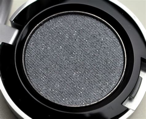 Urban Decay Gunmetal Eyeshadow Review, Photos, Swatches