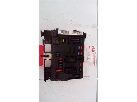 Fuse Box Citroen C2 1 4 9643498880 SIEMENS