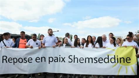 A Viry Ch Tillon Les Habitants Marchent Pour Shemseddine L Adolescent