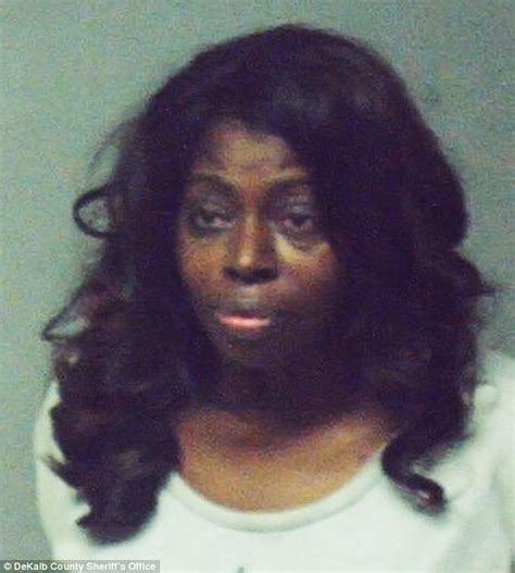 7 Hot Sexy Angie Stone Bikini Pics