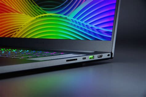 Le Razer Blade Pro 17 2020 fait dans la démesure écran à 300 Hz et