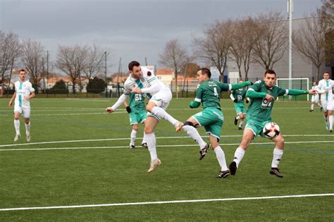 Foot L As Vieillevigne La Planche Plus Efficace Dans Le Derby Face