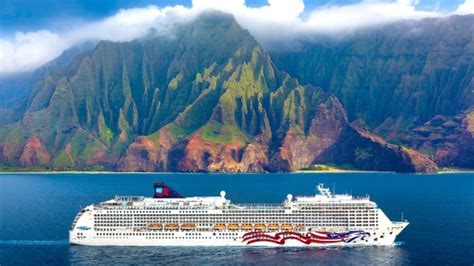 Pride Of America Cruises Around Hawaiis Most Hallowed And Remote