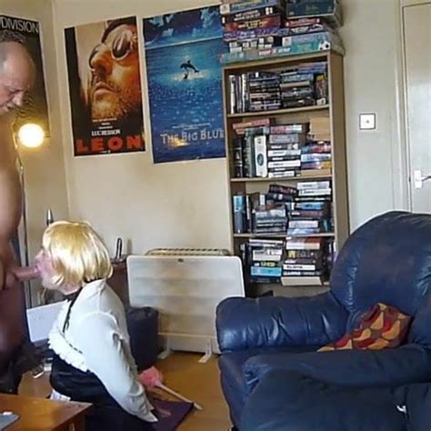 Virou Empregada Do Maduro Para Mamar Sua Rola Gay Porn XHamster