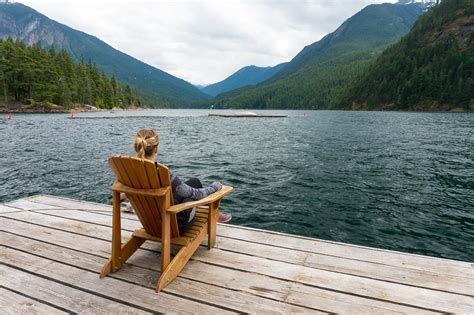 Ross Lake Resort: Floating Lakefront Paradise - Fun Life Crisis