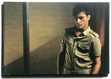 Top 49 Imagen Joaquin Phoenix Prada 1997 Abzlocal Mx