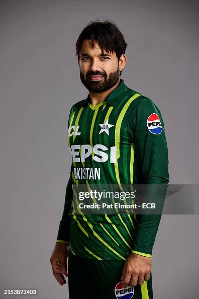muhammad rizwan  pakistan poses   portrait  headingley