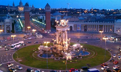 Tour Nocturno Por Barcelona Y Fuente M Gica De Montjuic