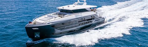 Horizon Fd Skyline Yacht Charter Horizon Luxury Yachts For Charter