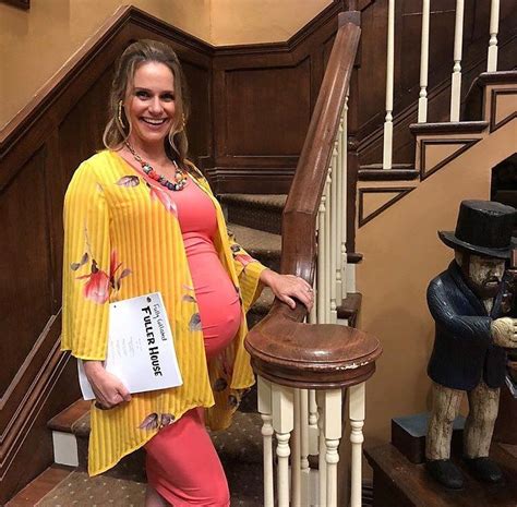 Fuller House Pregnant Kimmy Fuller House Cast Fuller House Full House