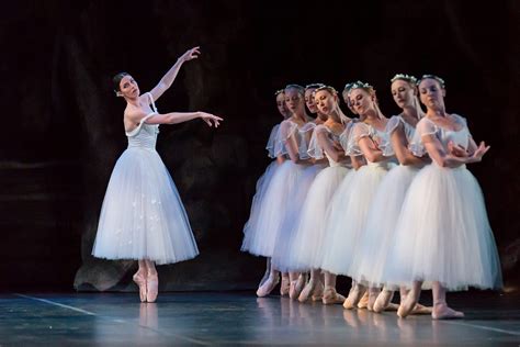 GISELLE: A truly Romantic ballet. The ballet classic you must ...