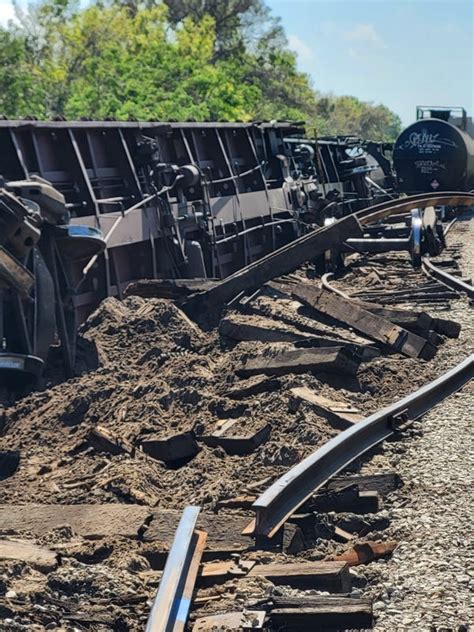 Florida train derailment in Bradenton draws federal investigation