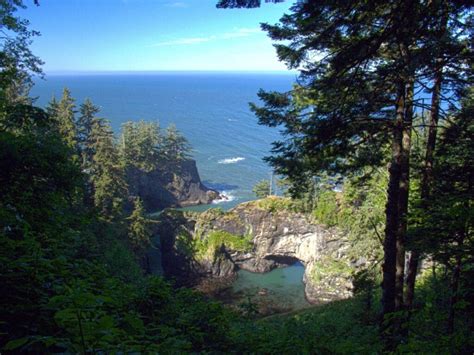 Top Trails for Easy Day Hikes on the Oregon Coast