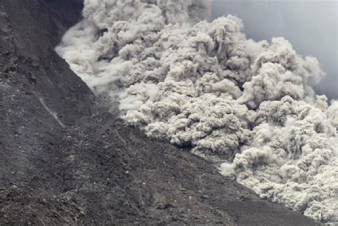 Ash clouds of Sinabung