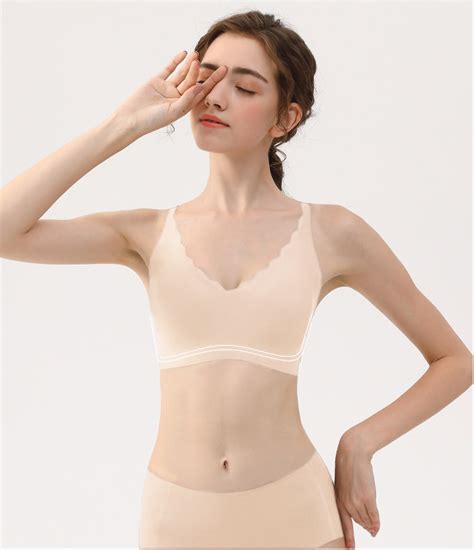 Áo bra dây gài siêu hot vải nylon siêu mịn mặc cực kì thoải mái Monsti