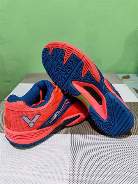 Victor Badminton Shoes, Women's Fashion, Footwear, Sneakers on Carousell