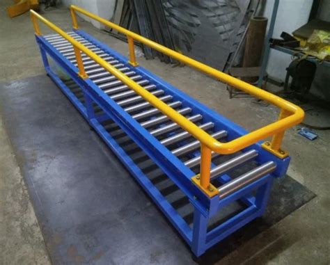 Mild Steel 10feet Roller Conveyor System Capacity 100 Kg Feet Roller