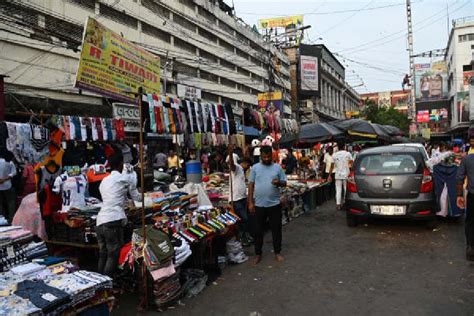 Hawkers Calcutta Municipal Corporation Mulls Action After Residents