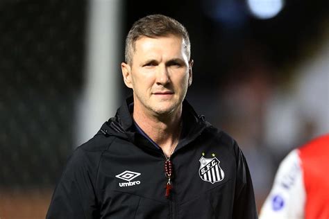 Paulo Turra não é mais técnico do Santos Mercado do Futebol