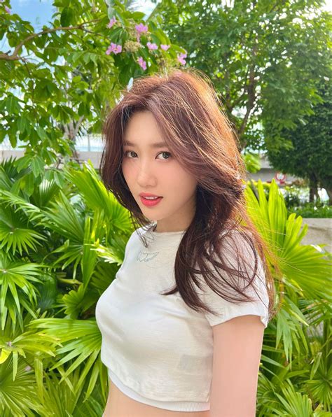 Ảnh Thúy Ngân Bikini Sexy Gợi Cảm Đốt Mắt Người Xem